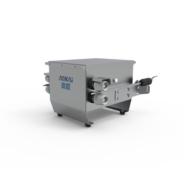 Casing machine